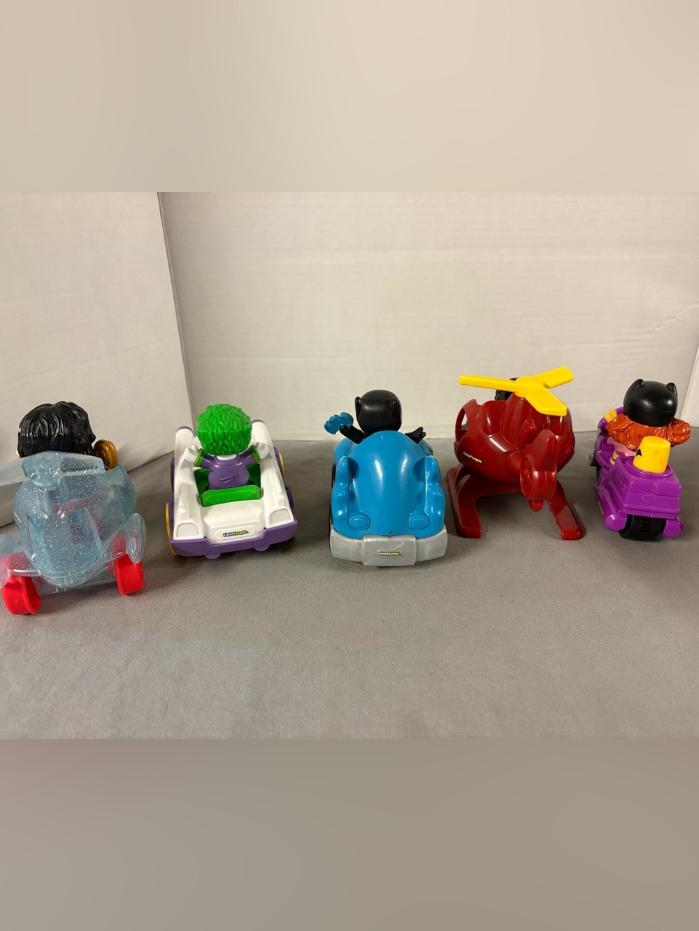 Fisher-Price DC Super Friends Mini Vehicle Set - Batman Robin Joker Supereoman - Picture 2 of 7